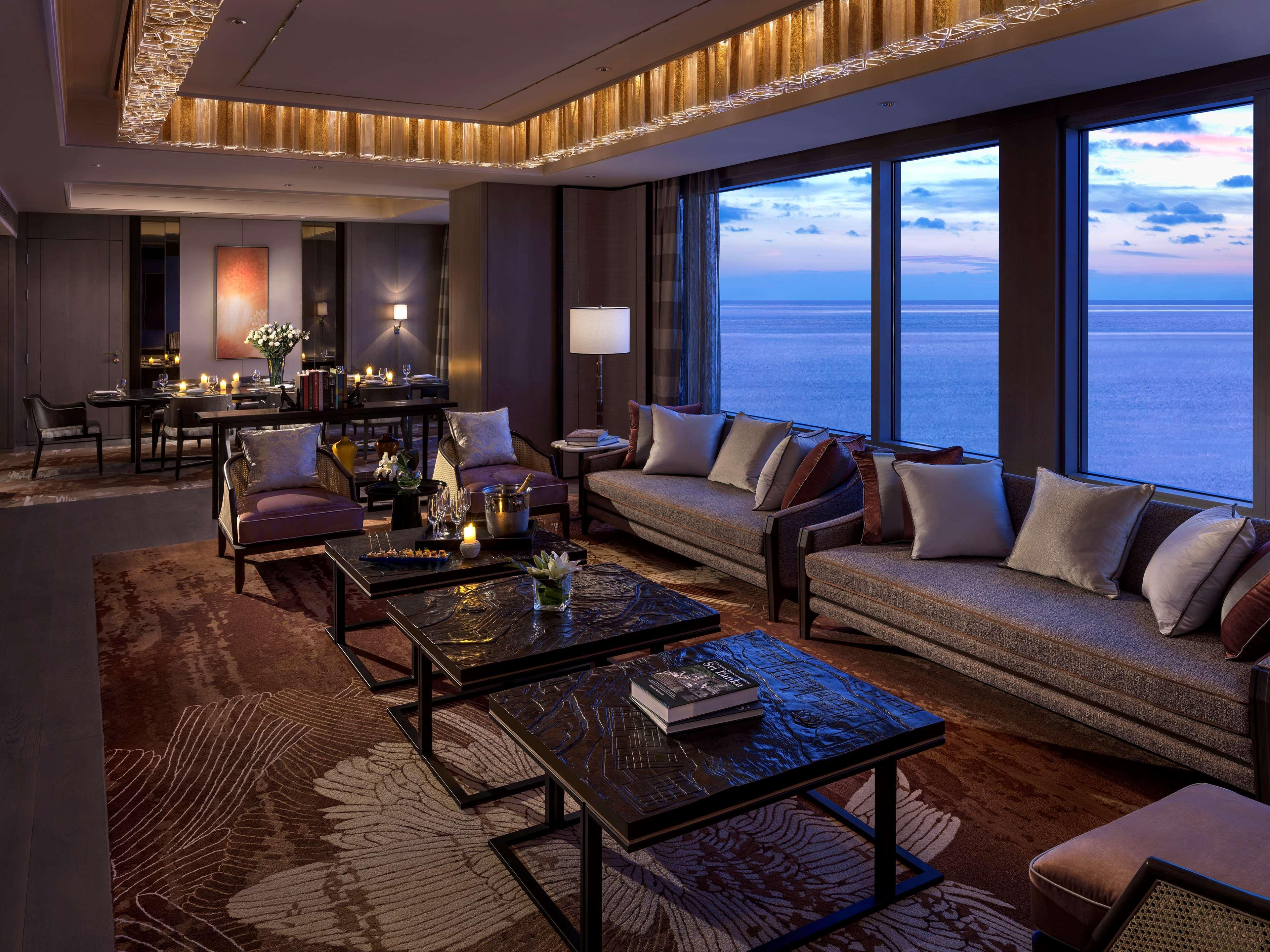 Shangri-La Коломбо Екстер'єр фото The living room of a Presidential Suite